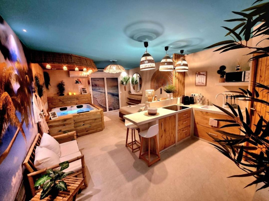 Les Spas De La Mer, Appart&Spa Aloha, 100M De La Plage, Plein Coeur Du Grau 勒格罗-迪鲁瓦 外观 照片